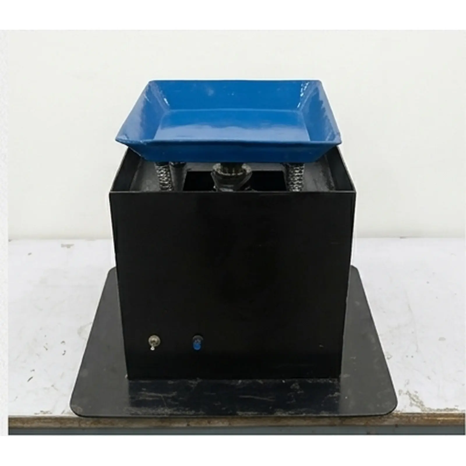 Vibratory Casting Bed
